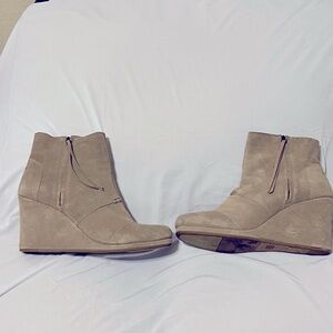 TOMS booties sz 11